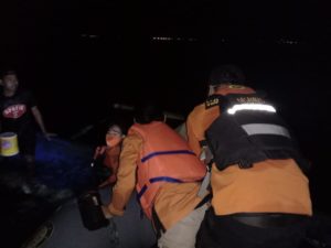 Longboat Terbalik, 4 Penumpang Berhasil Diselamatkan Tim SAR