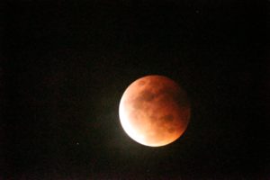 BMKG Kendari dan IAIN Kendari Amati Fenomena Gerhana Bulan