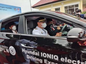 Dampak Kenaikan Harga BBM, Penjualan Mobil Listrik di Indonesia Sudah Lampaui Capaian Tahun Lalu