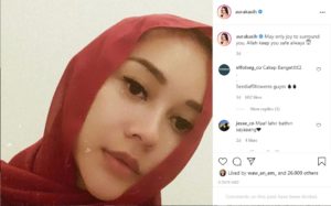Aura Kasih Kenakan Hijab, Netizen: Masya Allah cantik