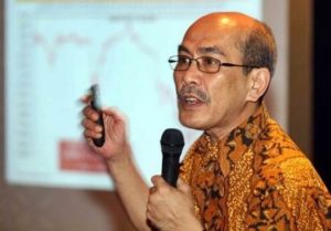 Faisal Basri Sebut Jokowi Gunakan Metode Injak Kaki, Hadiahi Rakyat Indonesia dengan Inflasi