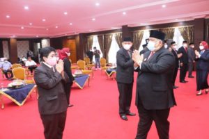 Gubernur Lantik Sejumlah Pejabat Pimpinan Tinggi Pratama Lingkup Pemprov Sultra