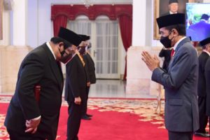 Presiden Jokowi Anugerahkan Tanda Kehormatan Bintang Mahaputera, Bintang Budaya Parama Dharma, dan Bintang Jasa bagi 335 Tokoh