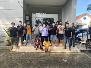 Tim Gabungan Bea Cukai Kendari Gagalkan Penyelundupan 153 gram Sabu dari Malaysia