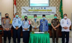 Tingkatkan Pelayanan Berbasis Teknologi, Wali Kota Baubau Teken MoU Aplikasi e-Pandu