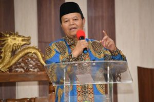 31.624 ASN Kecipratan Bansos, Hidayat Nur Wahid Semprot Menteri Risma