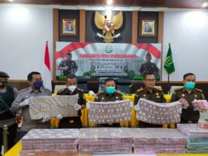 Lelang Barang Rampasan 3 Perusahaan Tambang di IUP PT. Bososi, Kejati Sultra Sumbang Rp14,9 Miliar Ke Negara