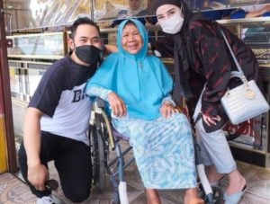 Bos Juragan 99 Siap Jadi Anak Angkat Ibu Trimah