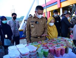 Wali Kota Buka Festival Kendari Ramadhan di Anjungan Teluk Kendari