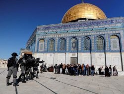 Lempar Granat ke Masjid Al Aqsa, Hizbullah Sebut Israel Teroris