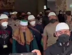 Usai Salat Subuh, Pimpinan Khilafatul Muslimin Abdul Qadir Ditangkap dan Dibawa ke Jakarta