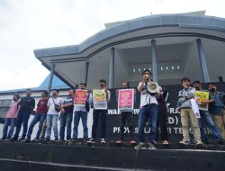 Jurnalis Sultra Gelar Aksi Lakban Mulut untuk Tolak Pasal Bermasalah di RKUHP