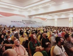 Serentak Diseluruh Indonesia, BPN Bagikan 500 Sertifikat Tanah ke Warga Sultra