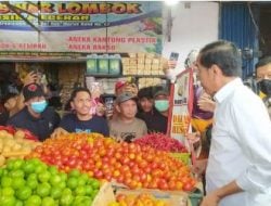 Presiden Jokowi Bayar Rp250 Ribu Untuk Cabe 1 Kg, Pedagang: Kami Sangat Bersyukur