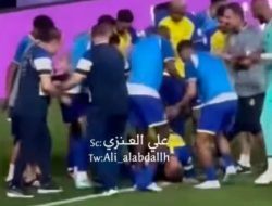 Berhasil Bawa Al Nassr Comeback, Ronaldo Lakukan Selebrasi Sujud Syukur