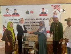 Dukung Tumbuhnya UMKM di Kabupaten Konawe, Ketua Dekranasda Konawe Berikan Bantuan