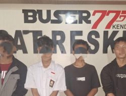 Tim Buser 77 Satreskrim Polresta Kendari Tangkap Empat Pelajar yang Bawa Sajam Jenis Celurit dan Busur