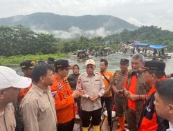 Jalan Trans Sulawesi di Kabupaten Konawe Utara Putus Akibat Terendam Banjir, Sekda Sultra Turun Lakukan Peninjauan