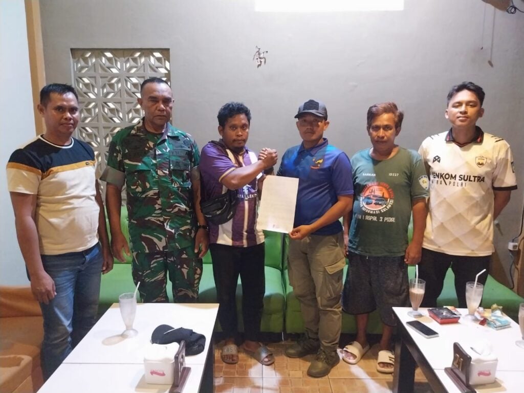 Cekcok Antara Supir Mobil Pick Up dan Anggota Komcad di Lokasi Banjir Desa Sambandete Berakhir Damai