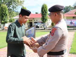 Polres Buton Gelar Upacara Penghormatan Terakhir dan Kenaikan Pangkat Luar Biasa untuk Aiptu Anumerta Fajar Iwu