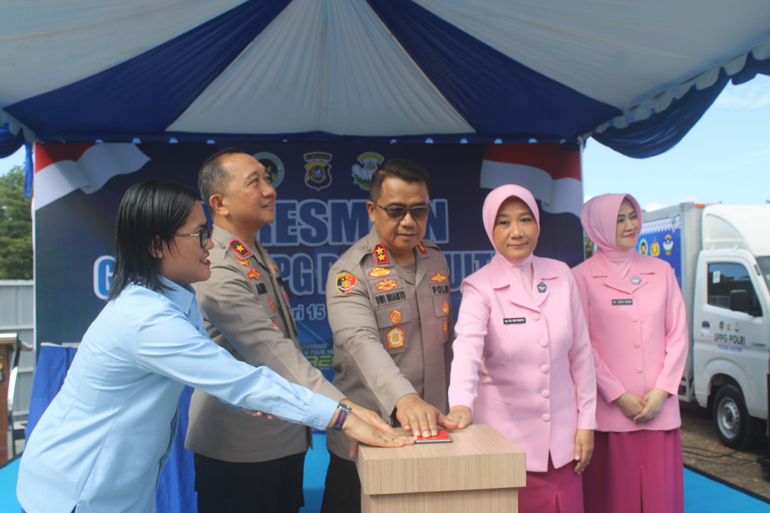 Siap Dukung Program MBG, Kapolda Sultra Irjen Pol Dwi Irianto Resmikan Gedung SPPG di Mako Brimob Polda Sultra
