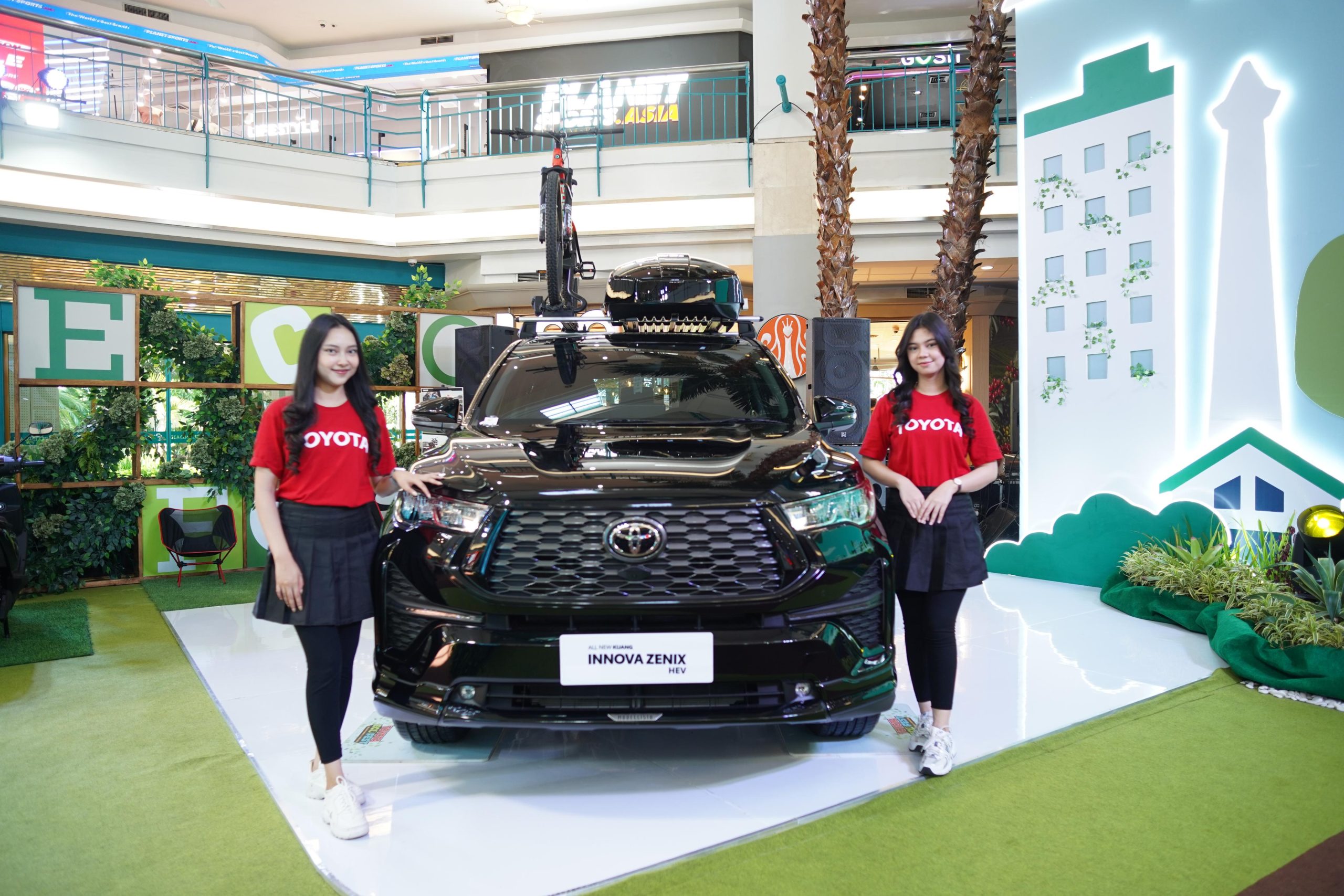 Beli Mobil Toyota, Bawa Pulang Motor Gratis Hanya di Toyota Spectacular Package