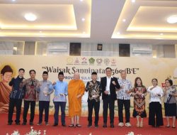 Gubernur Sultra Diwakili Karo Kesra Setda Provinsi Sultra Hadiri Perayaan Waisak Sannipata 2569 BE